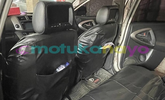 Acheter Neuf Voiture Toyota Vanguard Blanc à Kinshasa, Kinshasa Acheter Neuf Voiture Toyota Vanguard Blanc à Kinshasa, Kinshasa