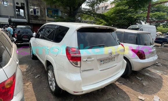 Acheter Neuf Voiture Toyota Vanguard Blanc à Kinshasa, Kinshasa Acheter Neuf Voiture Toyota Vanguard Blanc à Kinshasa, Kinshasa