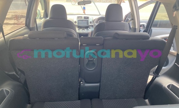 Acheter Neuf Voiture Toyota Vanguard Noir à Kinshasa, Kinshasa Acheter Neuf Voiture Toyota Vanguard Noir à Kinshasa, Kinshasa