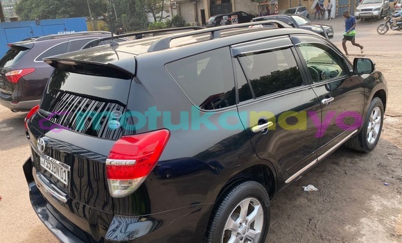 Acheter Neuf Voiture Toyota Vanguard Noir à Kinshasa, Kinshasa Acheter Neuf Voiture Toyota Vanguard Noir à Kinshasa, Kinshasa