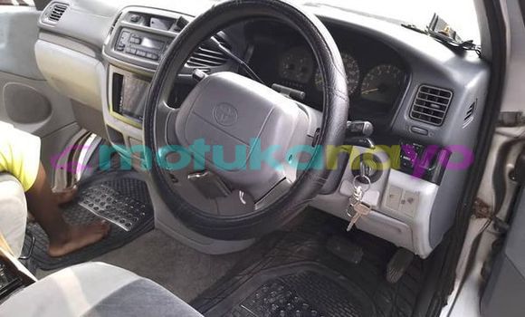 Buy Used Toyota Regius Other Car in Kinshasa in Kinshasa Buy Used Toyota Regius Other Car in Kinshasa in Kinshasa