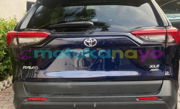 Acheter Occasion Voiture Toyota RAV 4 Bleu à Kinshasa, Kinshasa Acheter Occasion Voiture Toyota RAV 4 Bleu à Kinshasa, Kinshasa