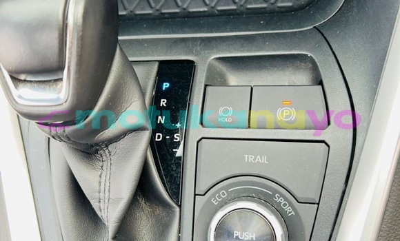 Acheter Occasion Voiture Toyota RAV 4 Gris à Kinshasa, Kinshasa Acheter Occasion Voiture Toyota RAV 4 Gris à Kinshasa, Kinshasa