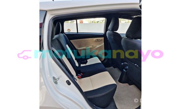 Buy Import Toyota Yaris White Car in Import - Dubai in Bandundu Buy Import Toyota Yaris White Car in Import - Dubai in Bandundu