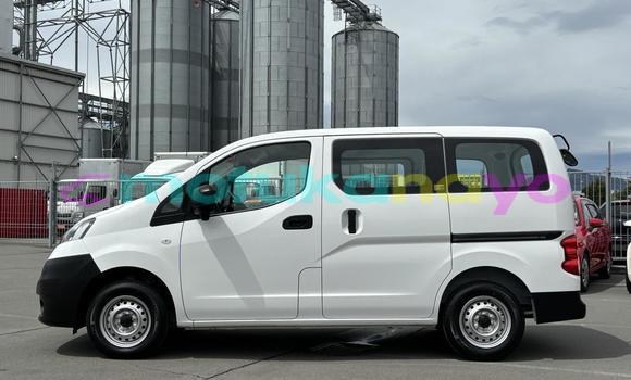 Buy Used Nissan NV200 White Car in Kisangani in Haut-Congo Buy Used Nissan NV200 White Car in Kisangani in Haut-Congo