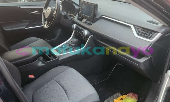 Acheter Occasion Voiture Toyota RAV 4 Bleu à Kinshasa, Kinshasa Acheter Occasion Voiture Toyota RAV 4 Bleu à Kinshasa, Kinshasa
