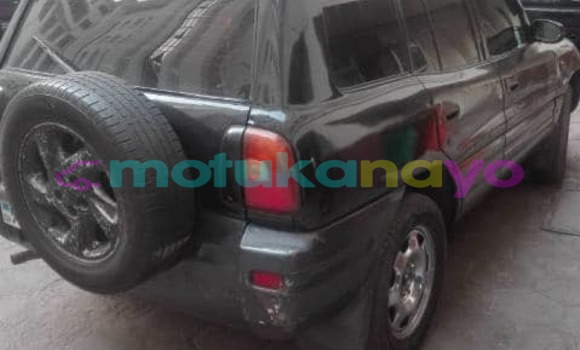 Buy Used Toyota RAV4 Green Car in Kinshasa in Kinshasa Buy Used Toyota RAV4 Green Car in Kinshasa in Kinshasa