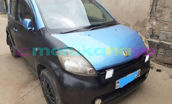Buy Used Toyota Passo Blue Car in Kinshasa in Kinshasa Buy Used Toyota Passo Blue Car in Kinshasa in Kinshasa