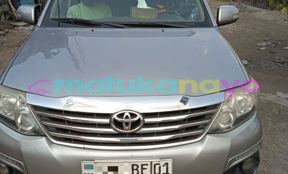 Buy Used Toyota Fortuner Silver Car in Kinshasa in Kinshasa Buy Used Toyota Fortuner Silver Car in Kinshasa in Kinshasa