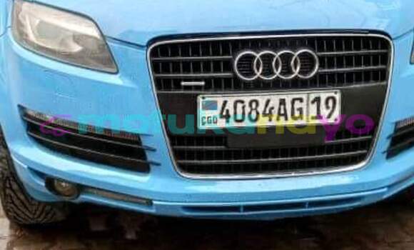 Acheter Occasion Voiture Audi Q3 Bleu à Basankusu, Equateur