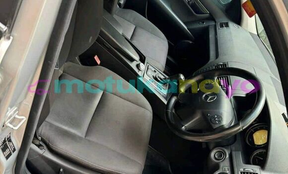 Buy Used Mercedes‒Benz M–Class Black Car in Basankusu in Equateur Buy Used Mercedes‒Benz M–Class Black Car in Basankusu in Equateur