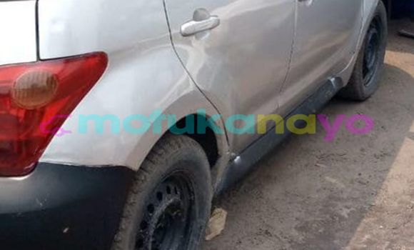 Buy Used Toyota Ist Silver Car in Kinshasa in Kinshasa Buy Used Toyota Ist Silver Car in Kinshasa in Kinshasa