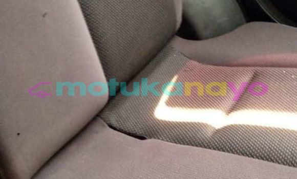 Buy Used Toyota Ist Silver Car in Kinshasa in Kinshasa Buy Used Toyota Ist Silver Car in Kinshasa in Kinshasa