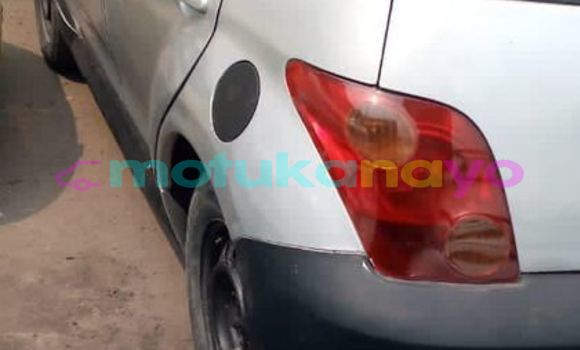 Buy Used Toyota Ist Silver Car in Kinshasa in Kinshasa Buy Used Toyota Ist Silver Car in Kinshasa in Kinshasa