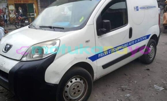 Buy Used Peugeot Bipper White Car in Basoko in Haut-Congo Buy Used Peugeot Bipper White Car in Basoko in Haut-Congo