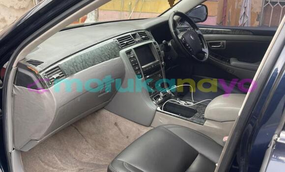 Buy Used Toyota Crown Black Car in Kinshasa in Kinshasa Buy Used Toyota Crown Black Car in Kinshasa in Kinshasa