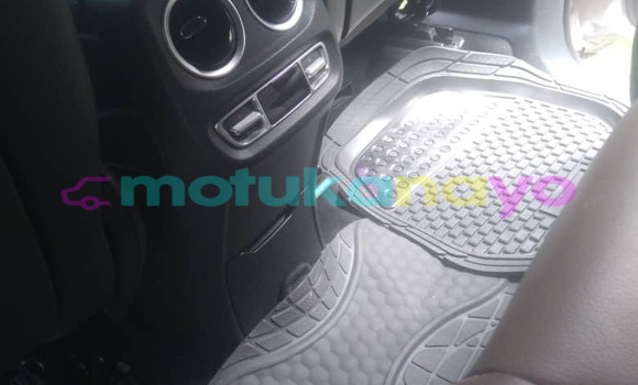 Buy Used Mercedes‒Benz SLK–Class Silver Car in Kinshasa in Kinshasa Buy Used Mercedes‒Benz SLK–Class Silver Car in Kinshasa in Kinshasa