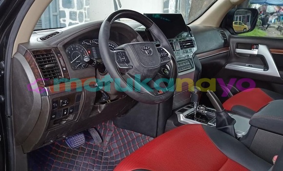 Acheter Occasion Voiture Toyota Land Cruiser Prado Noir à Kinshasa, Kinshasa Acheter Occasion Voiture Toyota Land Cruiser Prado Noir à Kinshasa, Kinshasa
