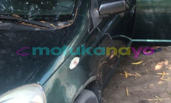 Buy Used Toyota Yaris Green Car in Kinshasa in Kinshasa Buy Used Toyota Yaris Green Car in Kinshasa in Kinshasa