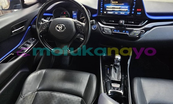 Buy Used Toyota C-HR Silver Car in Kinshasa in Kinshasa Buy Used Toyota C-HR Silver Car in Kinshasa in Kinshasa