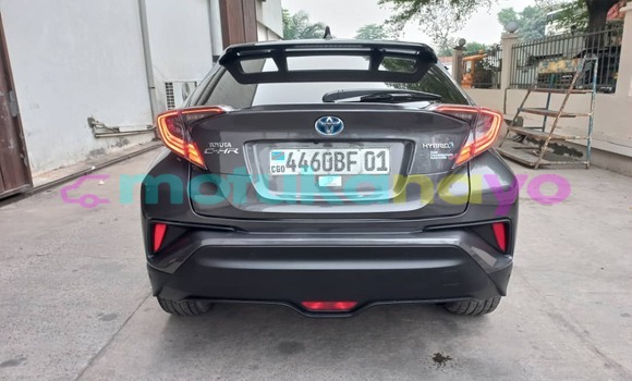 Buy Used Toyota C-HR Silver Car in Kinshasa in Kinshasa Buy Used Toyota C-HR Silver Car in Kinshasa in Kinshasa
