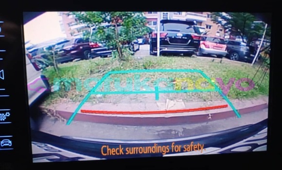 Buy Used Toyota C-HR Silver Car in Kinshasa in Kinshasa Buy Used Toyota C-HR Silver Car in Kinshasa in Kinshasa