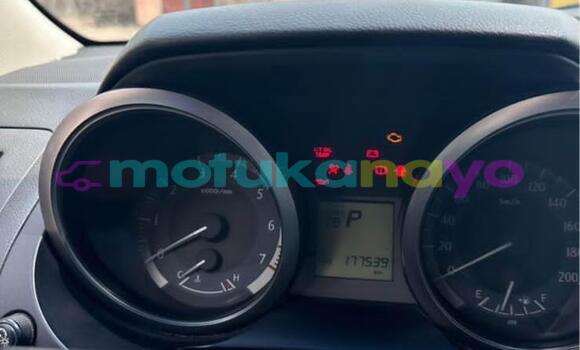 Buy Used Toyota Land Cruiser Prado White Car in Kinshasa in Kinshasa Buy Used Toyota Land Cruiser Prado White Car in Kinshasa in Kinshasa