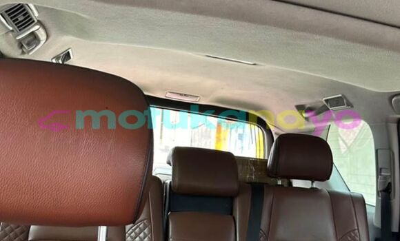 Buy Used Toyota Land Cruiser Prado White Car in Kinshasa in Kinshasa Buy Used Toyota Land Cruiser Prado White Car in Kinshasa in Kinshasa