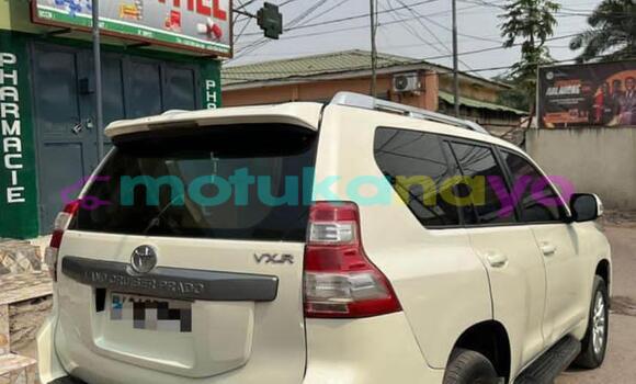 Buy Used Toyota Land Cruiser Prado White Car in Kinshasa in Kinshasa Buy Used Toyota Land Cruiser Prado White Car in Kinshasa in Kinshasa
