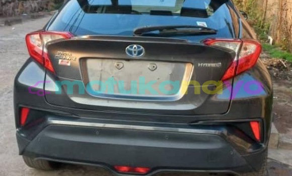 Acheter Neuf Voiture Toyota C-HR Gris à Kinshasa, Kinshasa Acheter Neuf Voiture Toyota C-HR Gris à Kinshasa, Kinshasa