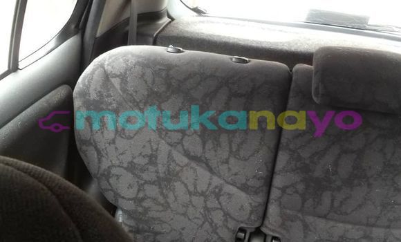 Buy Used Toyota Yaris Silver Car in Kinshasa in Kinshasa Buy Used Toyota Yaris Silver Car in Kinshasa in Kinshasa