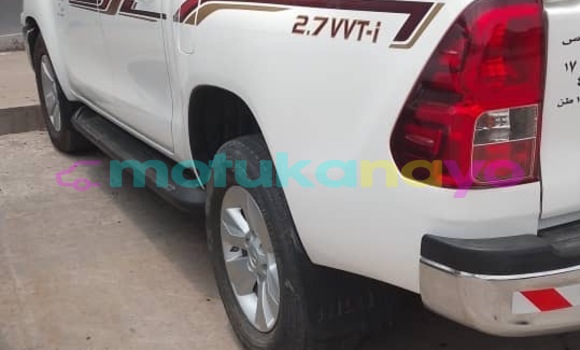 Acheter Occasion Voiture Toyota Hilux Blanc à Kinshasa, Kinshasa Acheter Occasion Voiture Toyota Hilux Blanc à Kinshasa, Kinshasa
