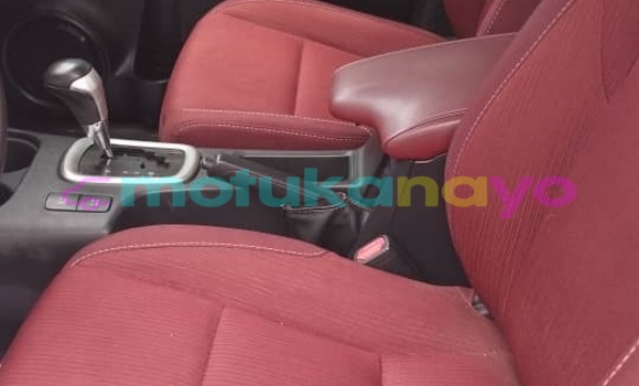 Acheter Occasion Voiture Toyota Hilux Blanc à Kinshasa, Kinshasa Acheter Occasion Voiture Toyota Hilux Blanc à Kinshasa, Kinshasa