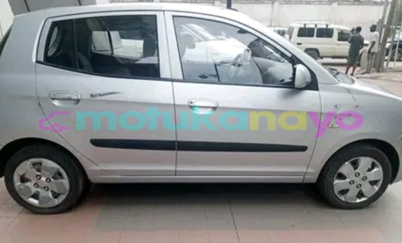 Buy Used Kia Picanto Silver Car in Kinshasa in Kinshasa