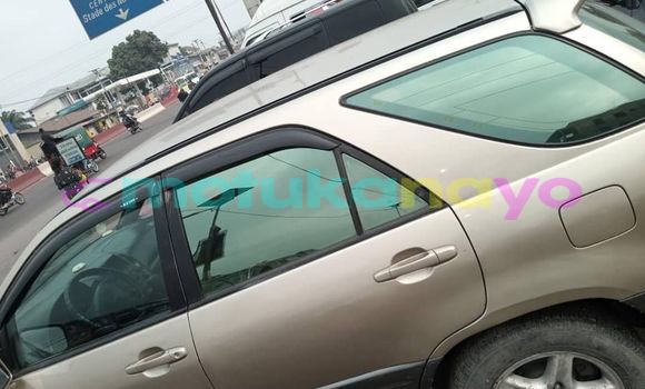 Buy Used Toyota Harrier Beige Car in Kinshasa in Kinshasa Buy Used Toyota Harrier Beige Car in Kinshasa in Kinshasa