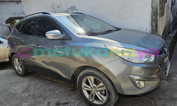 Buy Used Hyundai ix35 Silver Car in Kinshasa in Kinshasa
