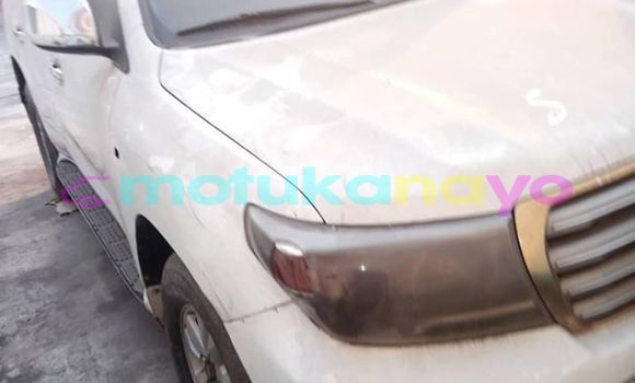 Buy Used Toyota Land Cruiser White Car in Kinshasa in Kinshasa Buy Used Toyota Land Cruiser White Car in Kinshasa in Kinshasa
