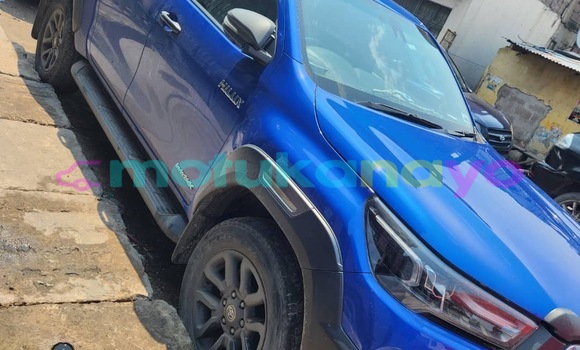 Acheter Occasion Voiture Toyota Hilux Bleu à Kinshasa, Kinshasa Acheter Occasion Voiture Toyota Hilux Bleu à Kinshasa, Kinshasa