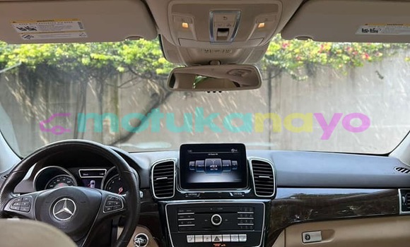 Buy Used Mercedes‒Benz GL–Class Red Car in Basoko in Haut-Congo Buy Used Mercedes‒Benz GL–Class Red Car in Basoko in Haut-Congo