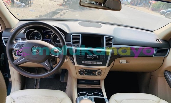 Buy Used Mercedes‒Benz ML–Class Black Car in Basankusu in Equateur Buy Used Mercedes‒Benz ML–Class Black Car in Basankusu in Equateur