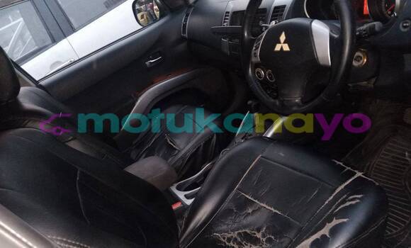 Acheter Occasion Voiture Mitsubishi Outlander Autre à Basoko, Haut-Congo Acheter Occasion Voiture Mitsubishi Outlander Autre à Basoko, Haut-Congo