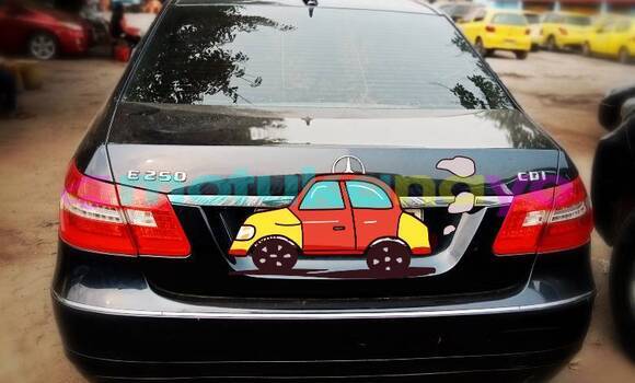 Buy Used Mercedes‒Benz E–Class Black Car in Bandundu in Bandundu Buy Used Mercedes‒Benz E–Class Black Car in Bandundu in Bandundu