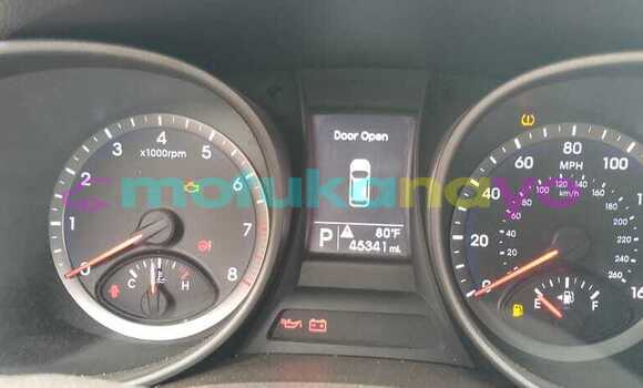 Buy Used Hyundai Santa Fe Red Car in Kinshasa in Kinshasa Buy Used Hyundai Santa Fe Red Car in Kinshasa in Kinshasa