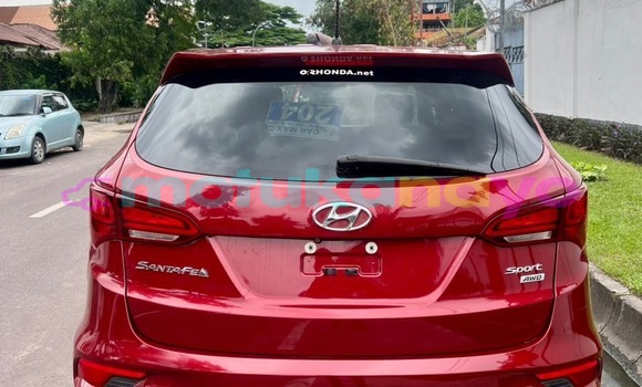 Acheter Occasion Voiture Hyundai Santa Fe Rouge à Kinshasa, Kinshasa Acheter Occasion Voiture Hyundai Santa Fe Rouge à Kinshasa, Kinshasa