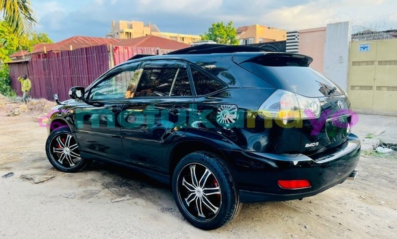 Acheter Occasion Voiture Toyota Harrier Noir à Kinshasa, Kinshasa Acheter Occasion Voiture Toyota Harrier Noir à Kinshasa, Kinshasa
