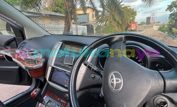 Acheter Occasion Voiture Toyota Harrier Noir à Kinshasa, Kinshasa Acheter Occasion Voiture Toyota Harrier Noir à Kinshasa, Kinshasa