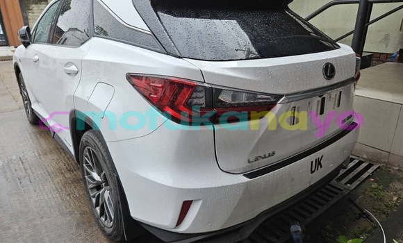 Acheter Occasion Voiture Lexus RX 350 Blanc à Kinshasa, Kinshasa Acheter Occasion Voiture Lexus RX 350 Blanc à Kinshasa, Kinshasa