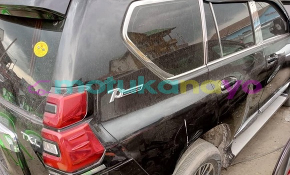 Acheter Occasion Voiture Toyota Prado Gris à Kinshasa, Kinshasa Acheter Occasion Voiture Toyota Prado Gris à Kinshasa, Kinshasa