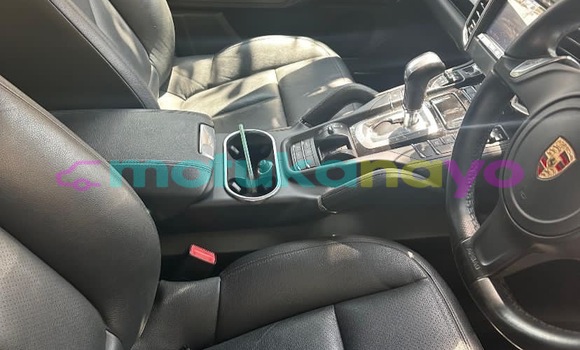 Acheter Neuf Voiture Porsche Cayenne Noir à Kinshasa, Kinshasa Acheter Neuf Voiture Porsche Cayenne Noir à Kinshasa, Kinshasa