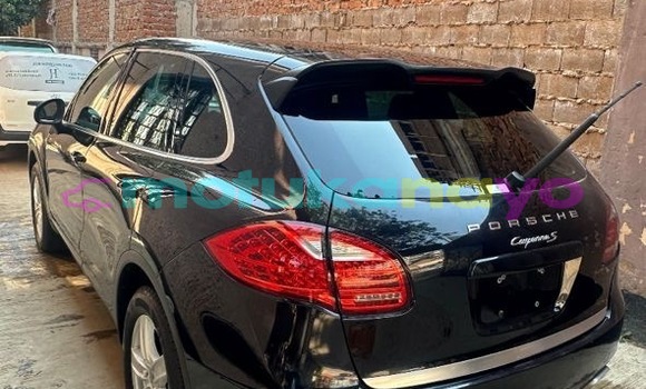 Acheter Neuf Voiture Porsche Cayenne Noir à Kinshasa, Kinshasa Acheter Neuf Voiture Porsche Cayenne Noir à Kinshasa, Kinshasa